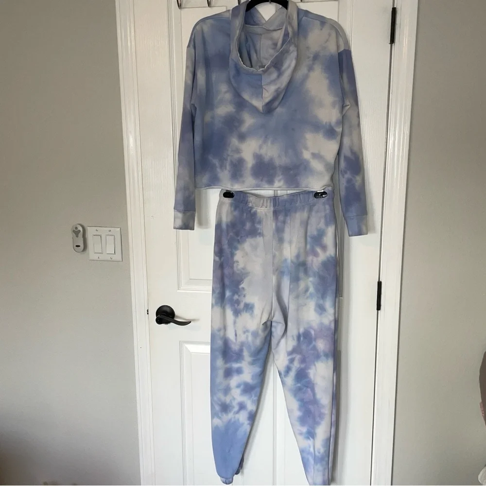 Ladies Set - Picture 2 of 5